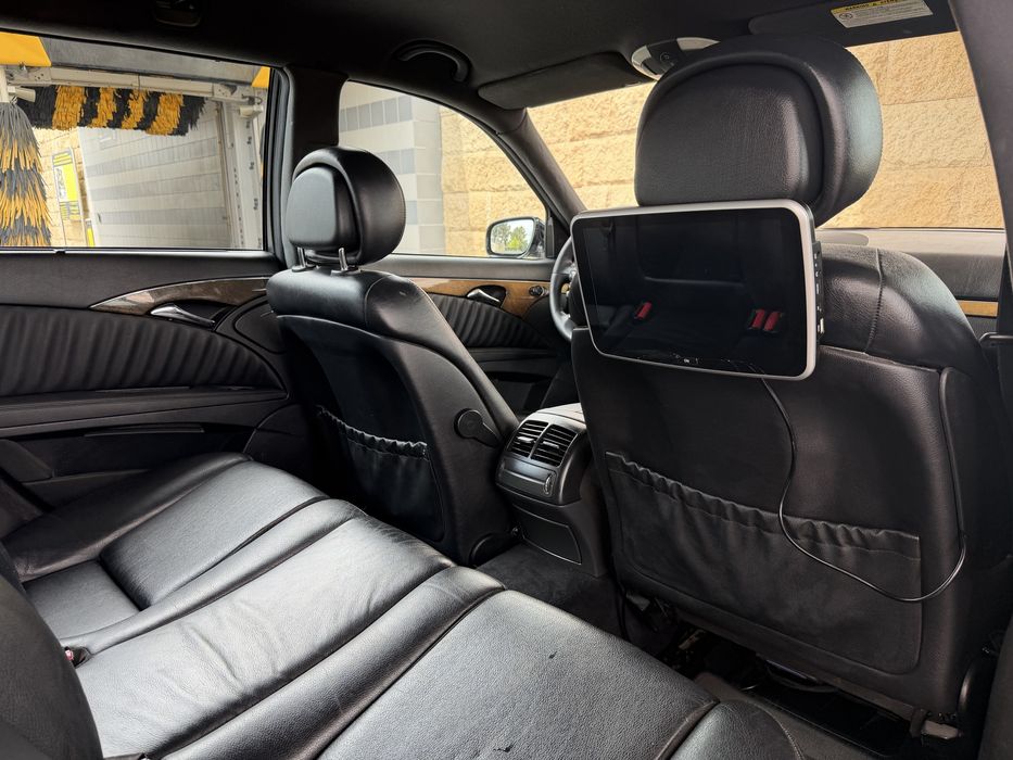 Mercedes-Benz E 320 — fotografia 10