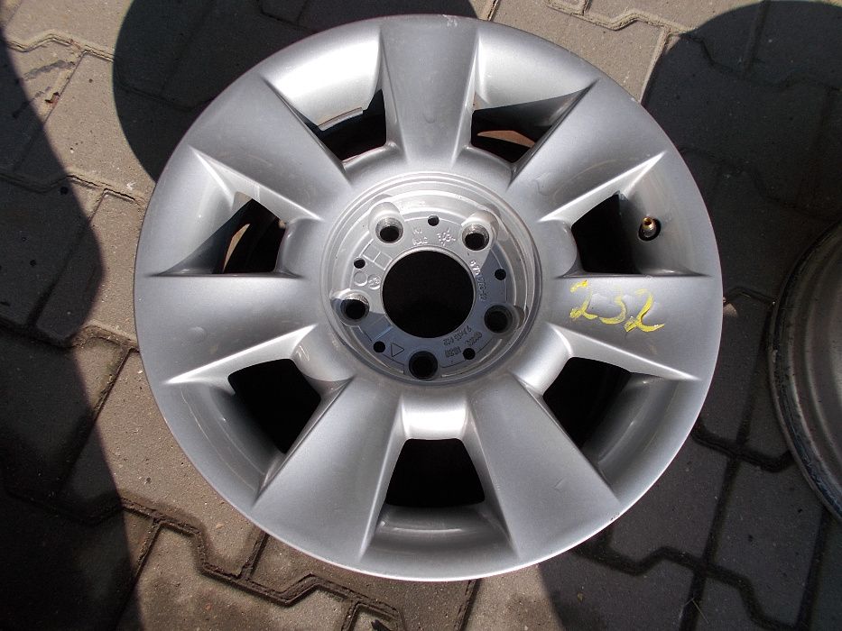 Felga aluminiowa BMW 5X120 7Jx15H2 ET20 Nr.232