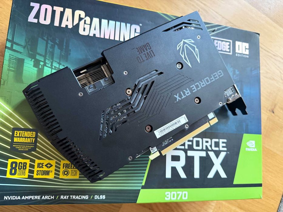 Zotac RTX 3070 Twin Edge OC LHR 8GB / Nvidia RTX 3060 Ti Founders Edition 8GB