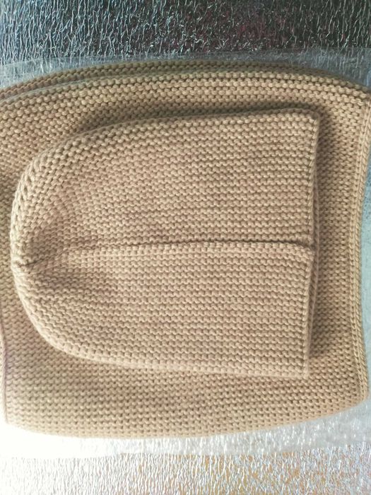 Комплект шапка і хомут бежевий