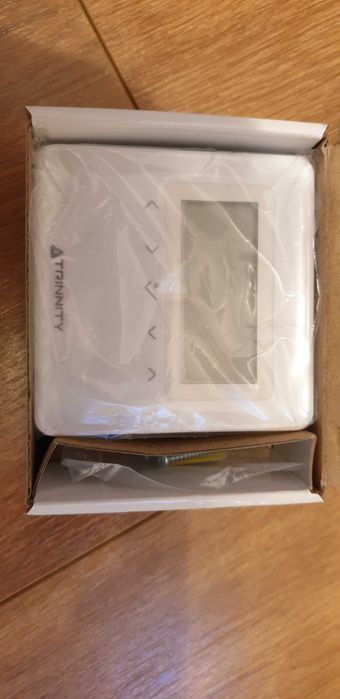 Regulator przewodowy podłogówka