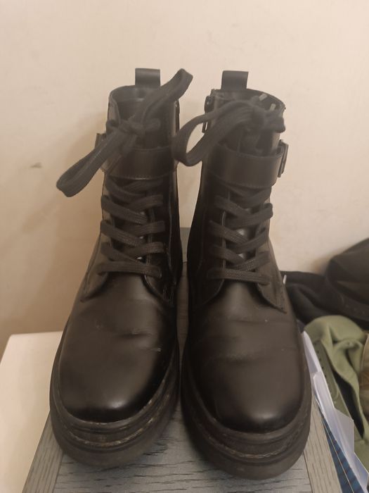 Czarne buty Lasocki rozmiar 34