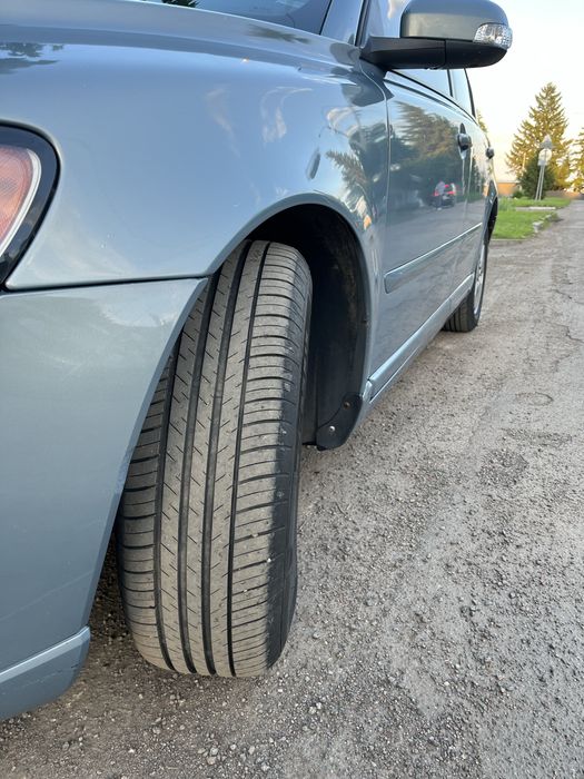 Продам власне авто Volvo v 50