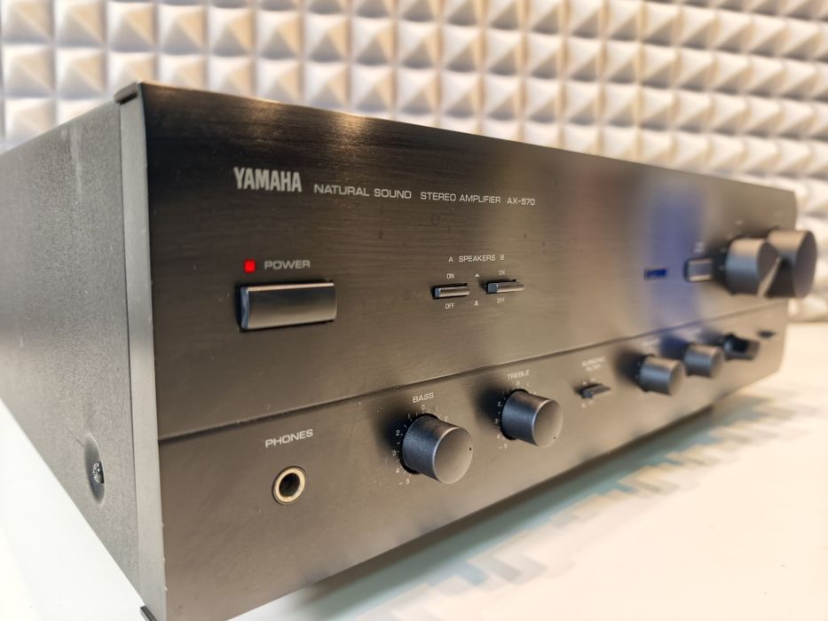 Wzmacniacz YAMAHA AX 570