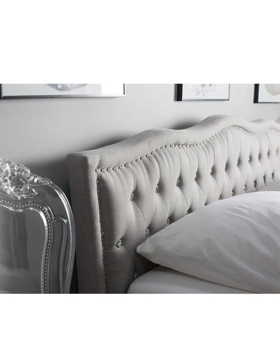 CAMA SEMI NOVA 180cm x 200cm