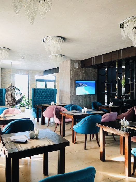 Готель з бассейном, готовий бізнес, термальні джерела.