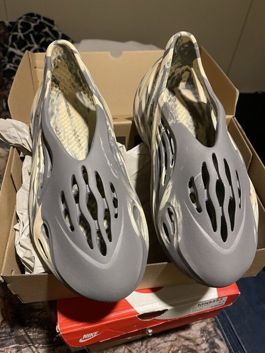 Adidas Yeezy Foam RNNR MXT Moon Gray 38 NOWE