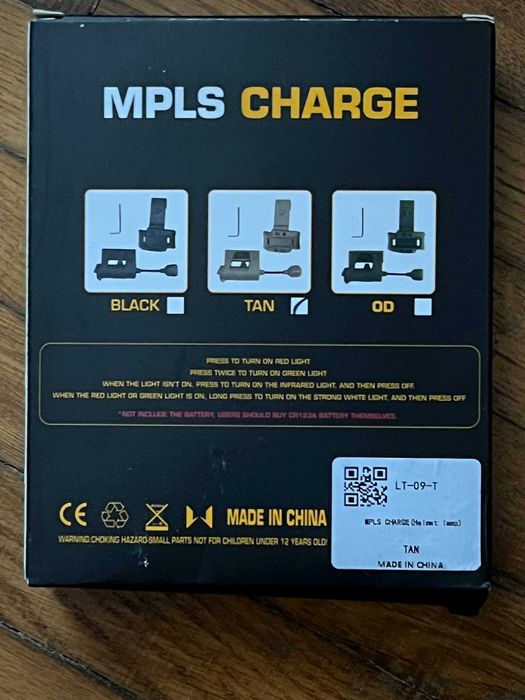 Ліхтар тактичний на шолом