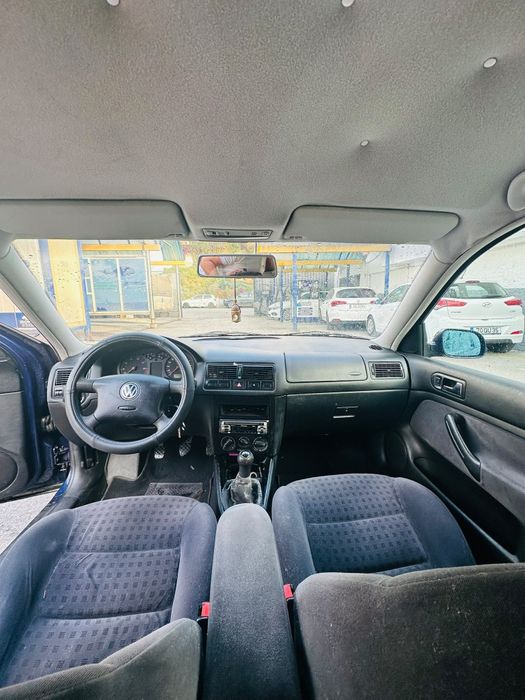 Vw golf variant.