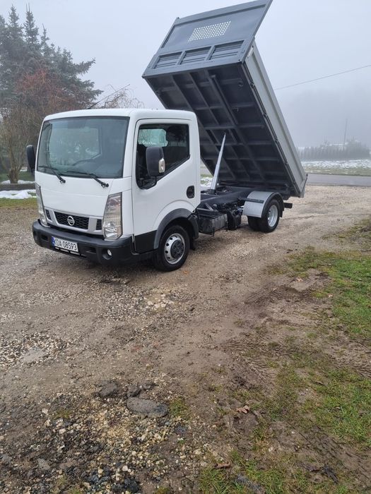 Nissan Cabstar 3- Stronny Wywrot  Stan Bardzo Dobry