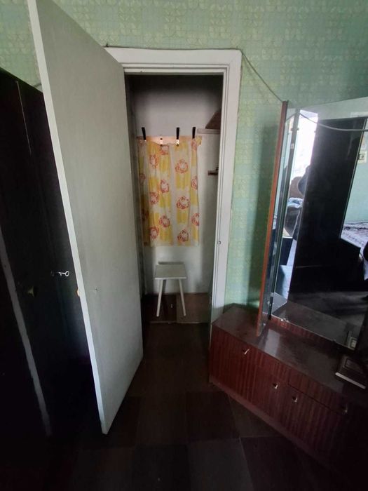 Продається 2-х кім. кв. р-н Червоної ! Сертифікат !