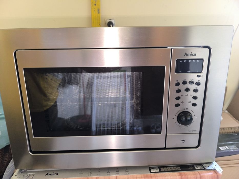 Mikrofalówka pod zabudowę