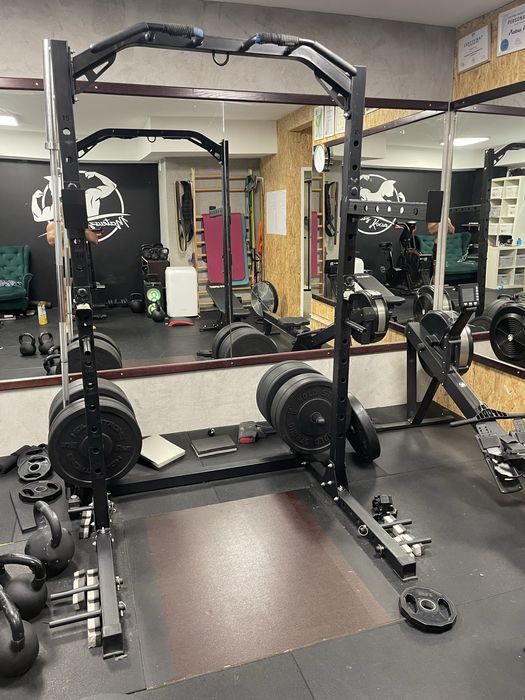 Bramka treningowa / Power Rack z drążkiem – solidna konstrukcja!