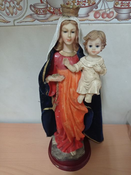 Two Marfinite Statuettes426076748959590403