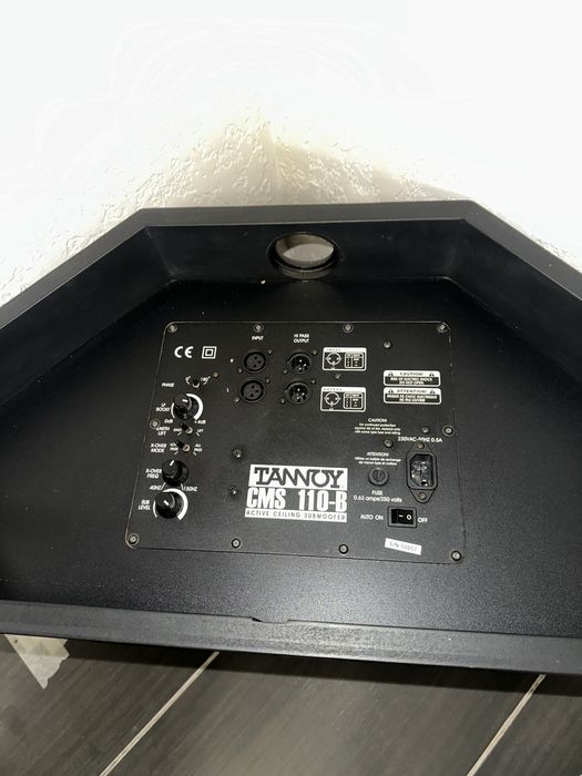 Студійні монітори  Tannoy Reveal з сабвуфером Tannoy CMS 110B