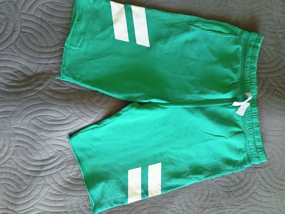 Krótkie spodenki chłopięce