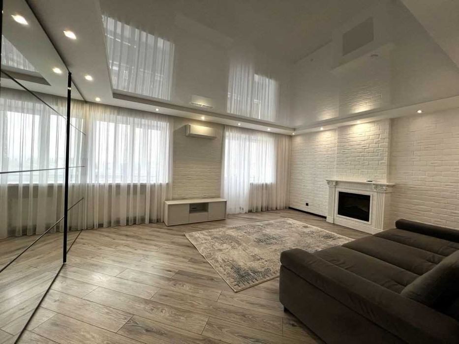 Продам 3 кімнатну квартиру з ремонтом по вул Відінська