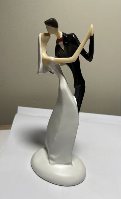 Декор для торту , весільна статуетка на торт