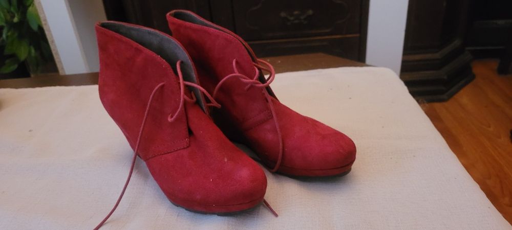 Tamaris czerwone obcasy 40