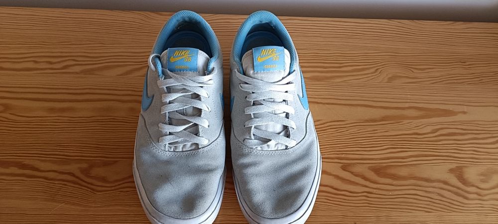 Buty sportowe Nike, typu trampki