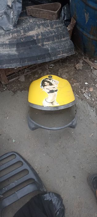 Пластик на (сузуки летс 1 )