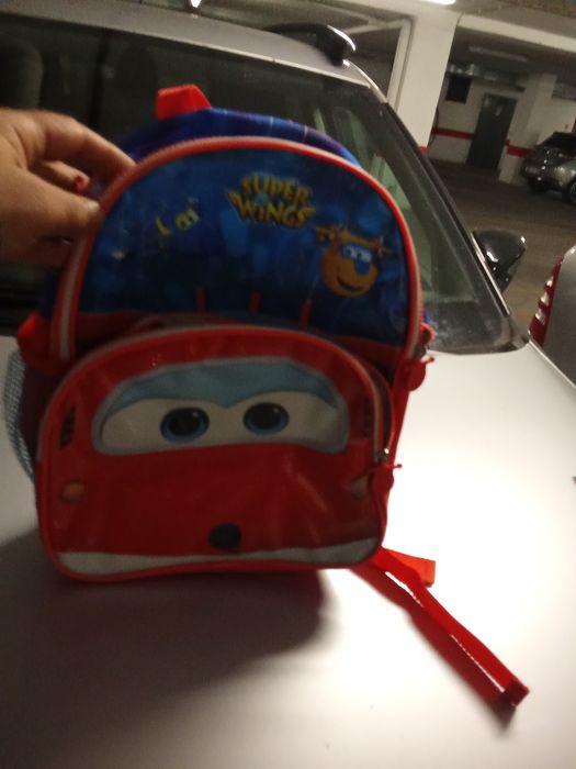 Mochila criança em excelente estado