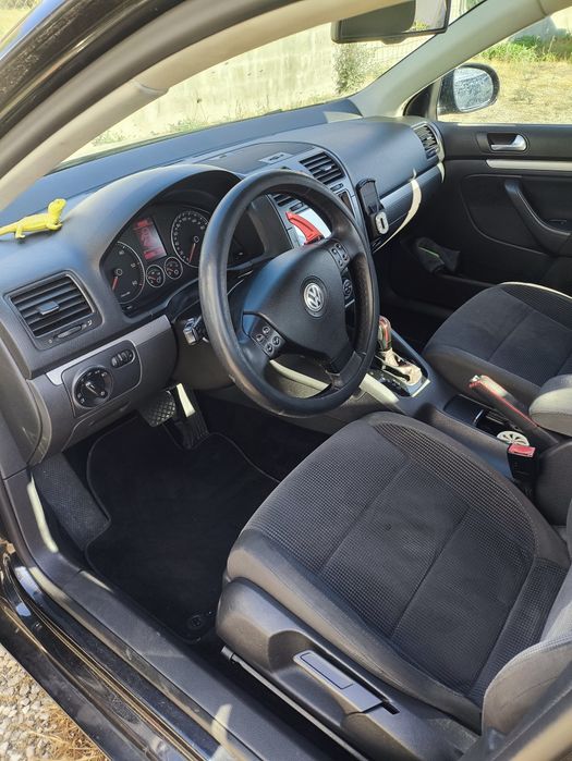 Volkswagen Jetta MK5 1.9 TDI 105 cv (12/2006)
