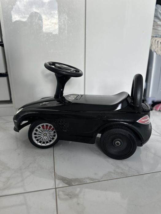 Jezdzik mercedes dla dzieci