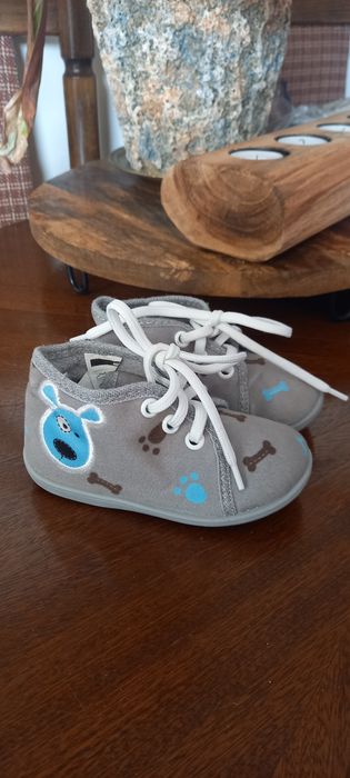 Buciki kapcie dziecięce roz.22