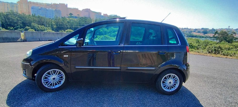 Lancia Musa 1.3 MultiJet c/ caixa automática