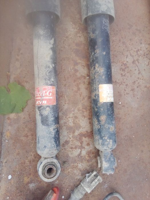 стекло  форточка глухое форд Орион фиеста Курьер эскорт 1998 год