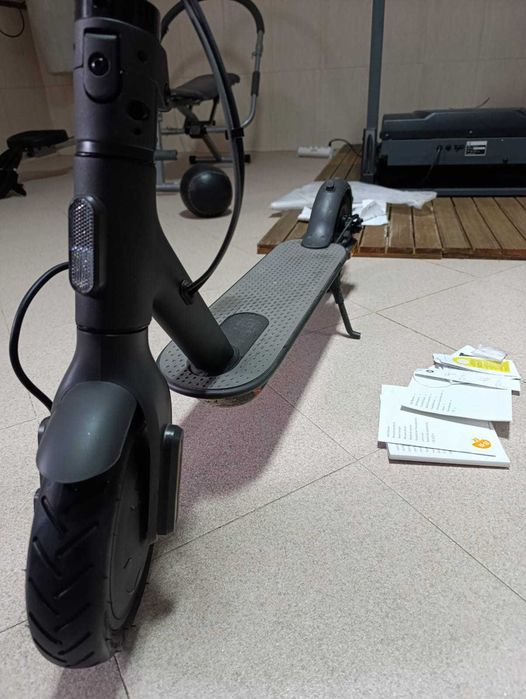 Trotinete Xiaomi Mi Electric Scooter Essential