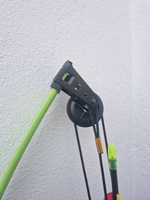 Arco e flecha novo sem uso está  impecável para praticar sua pontaria