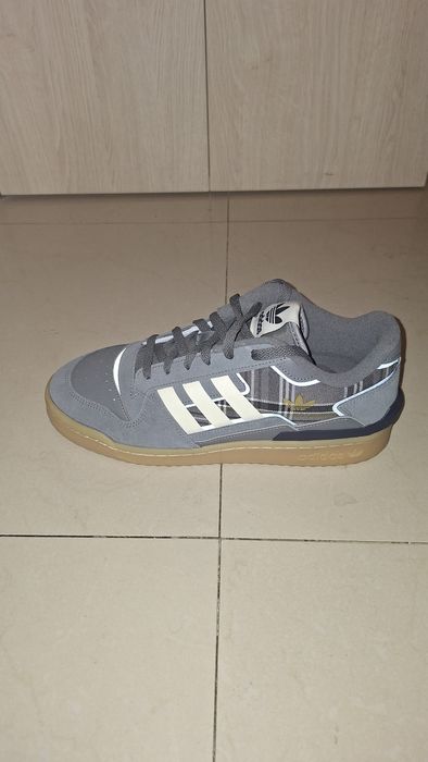 Buty Adidas sneakers