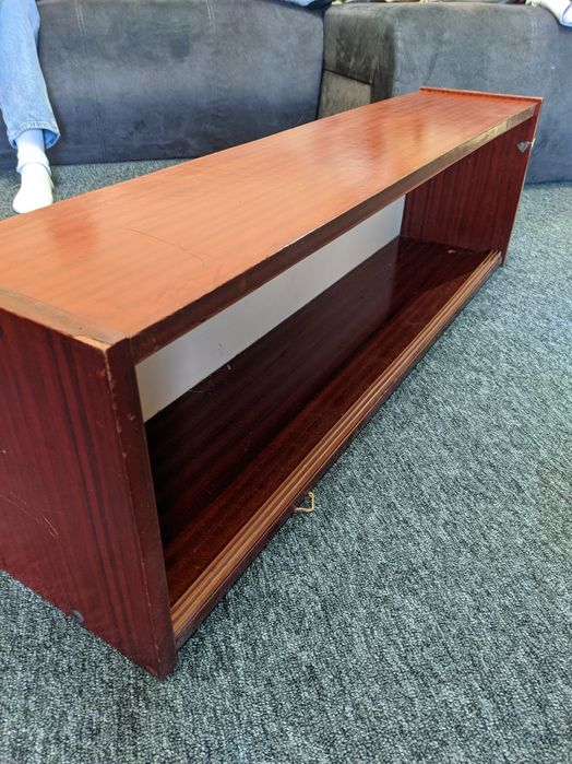 Деревянная полка