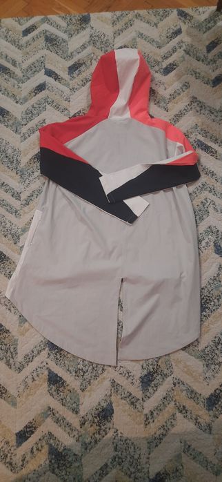 Спортивна вітровка Under Armour