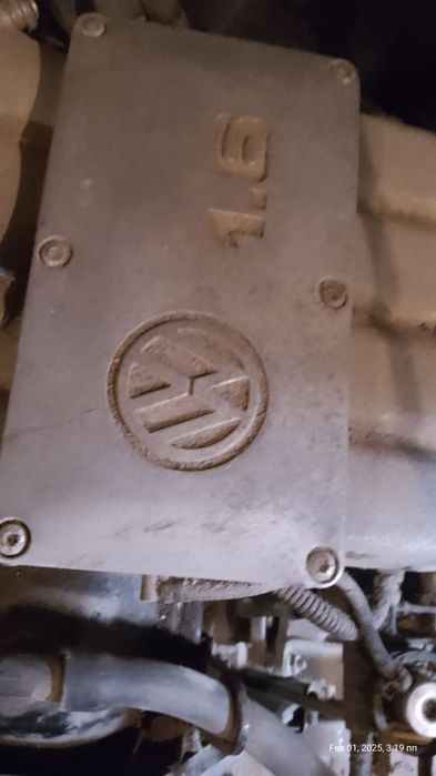 мотор та інжектор до автомобіля Volkswagen Golf 3 1.6 бензин