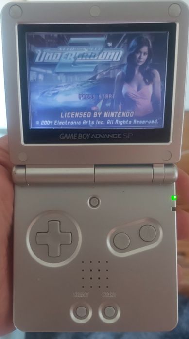 Gameboys clássico e gameboy advance sp e jogos.