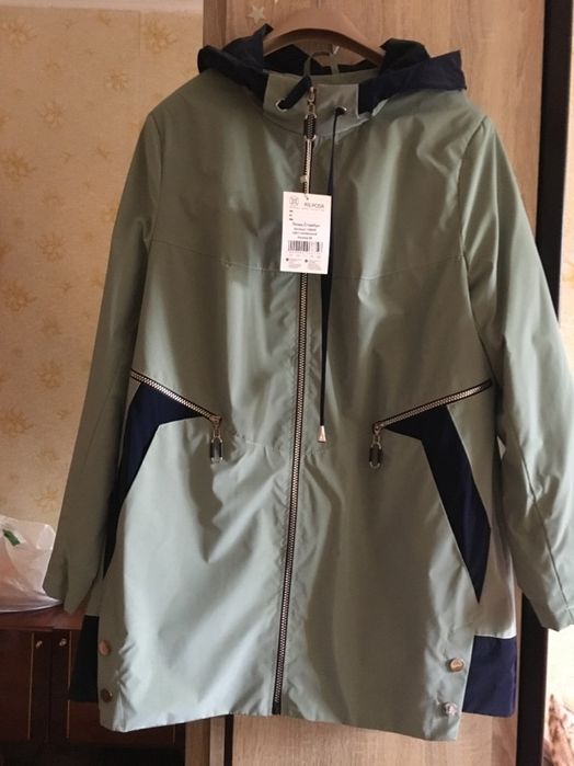 Продам новый плащ р 56