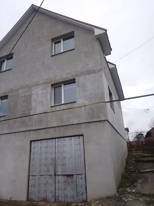Продам 2-поверховий будинок, 153 м², гараж, ангар, 5 соток землі