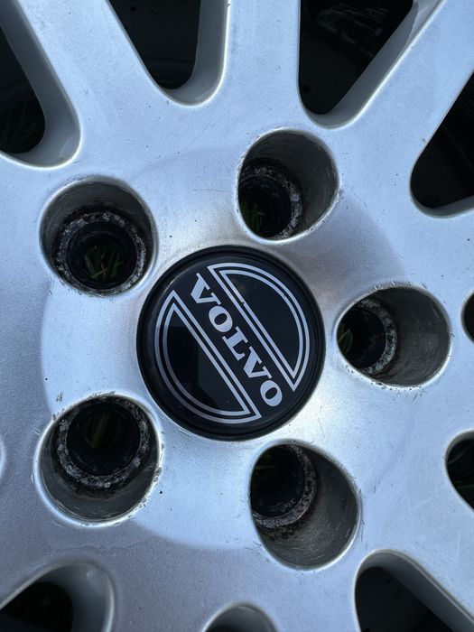 Felgi z oponami Imperial całorocznymi