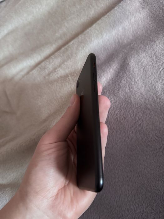 Iphone 7 32gb black айфон 7 ідеал