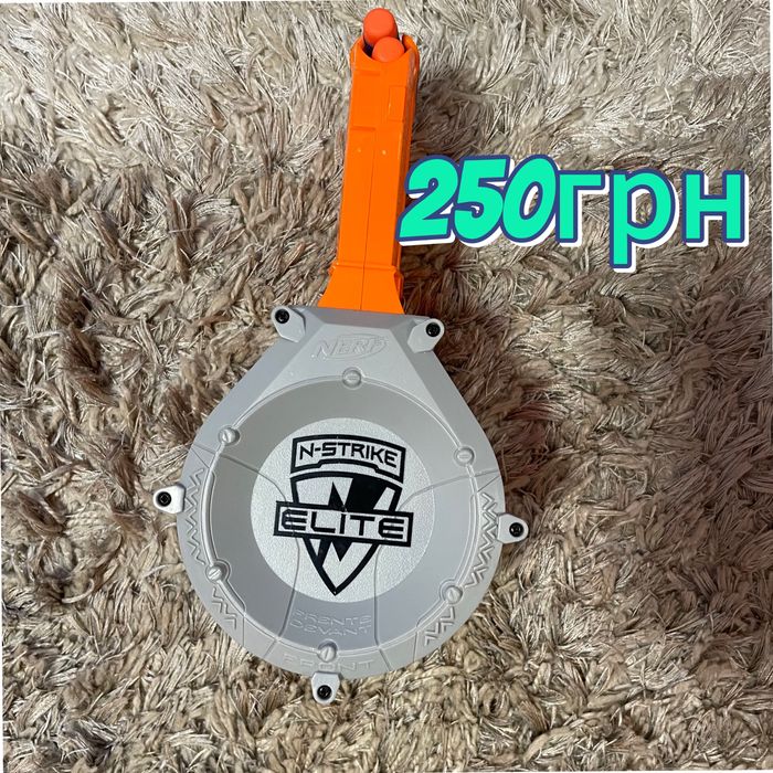 Играшкові пістолети Nerf