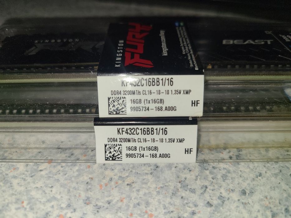 DDR4 3200 kingston fury 8 16 32