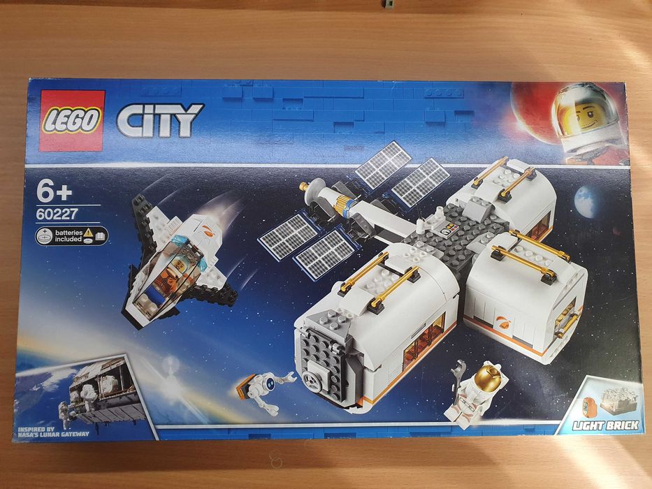 LEGO® 60227 City - Stacja kosmiczna na Księżycu