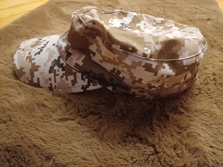 Кепка бейзболка піксель