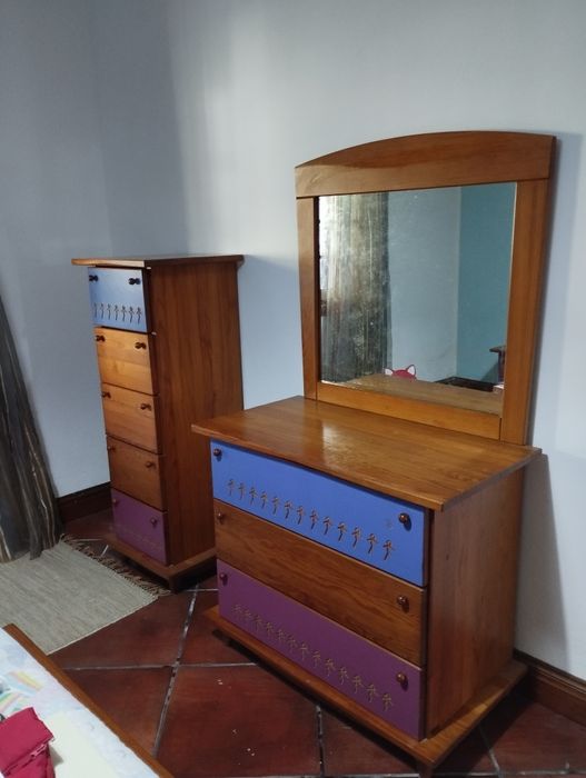 Quarto completo de solteiro para criança em madeira maciça