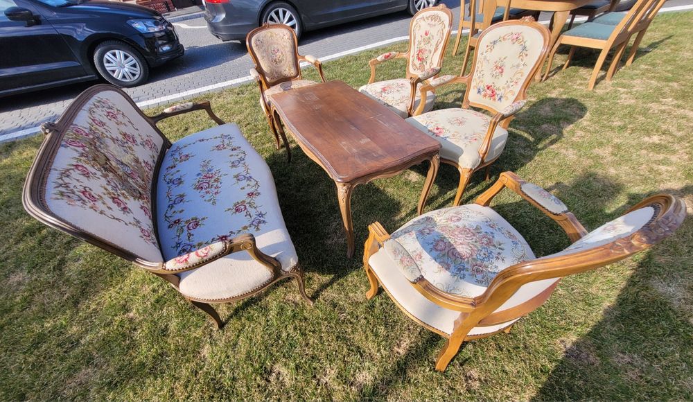 Zestaw mebli wypoczynkowych