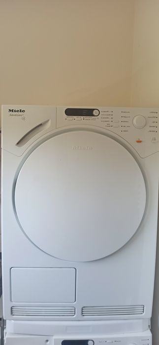 Suszarka bębnowa Miele używana.