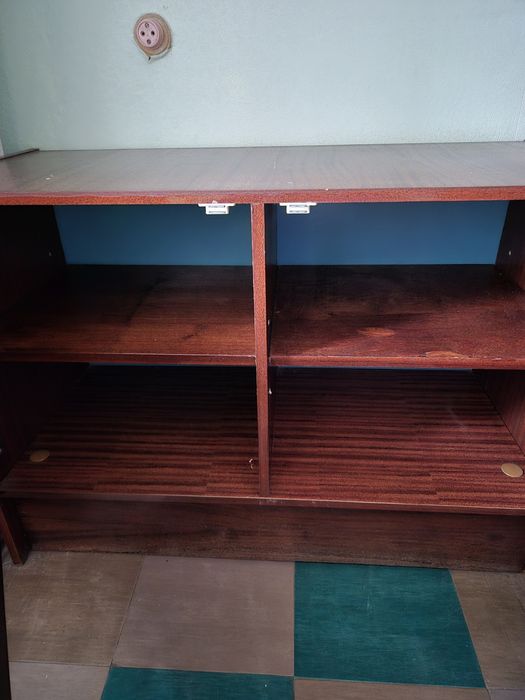 Продам    меблі.